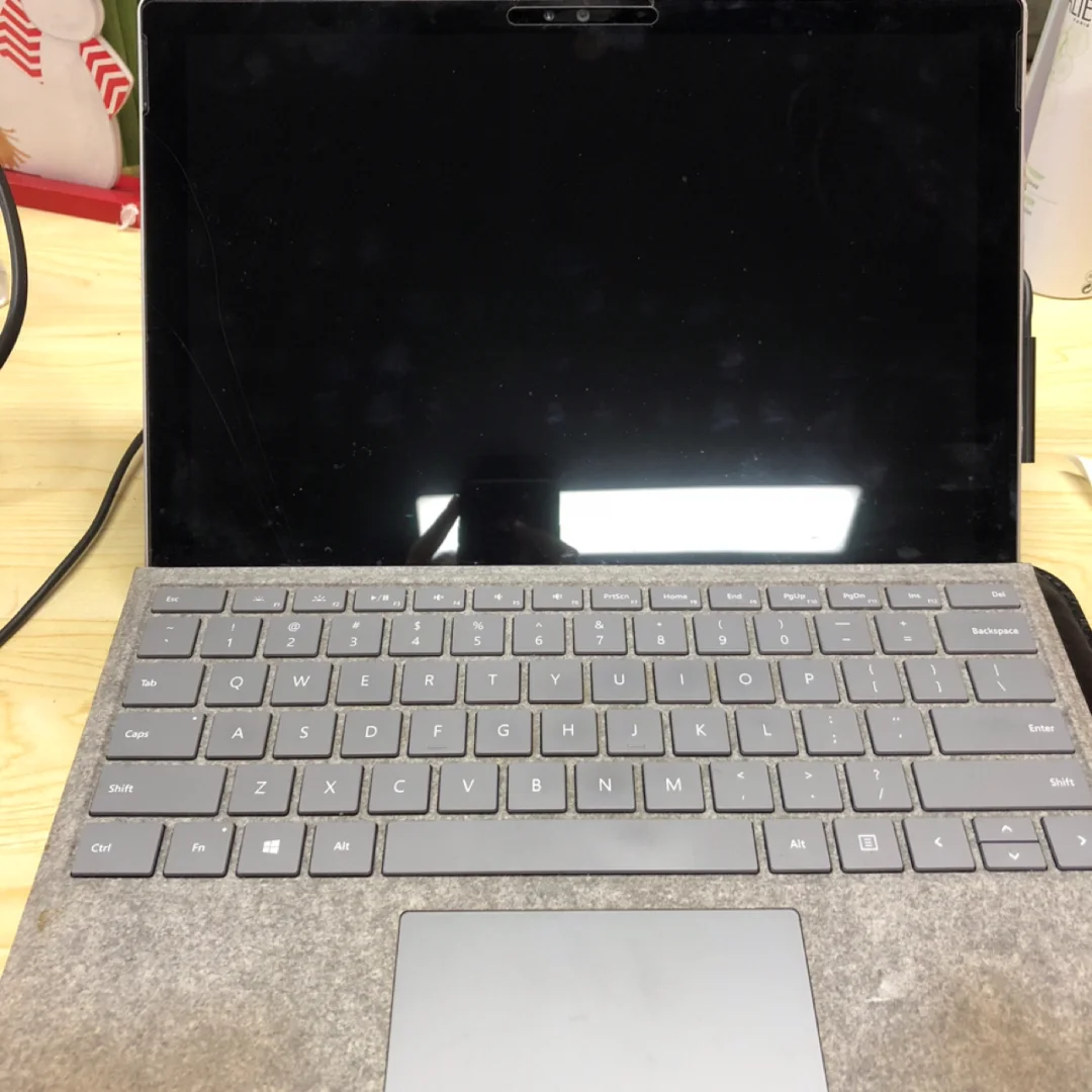 触屏失灵修复要多少钱_触屏失灵是什么原因_surface pro4触屏失灵